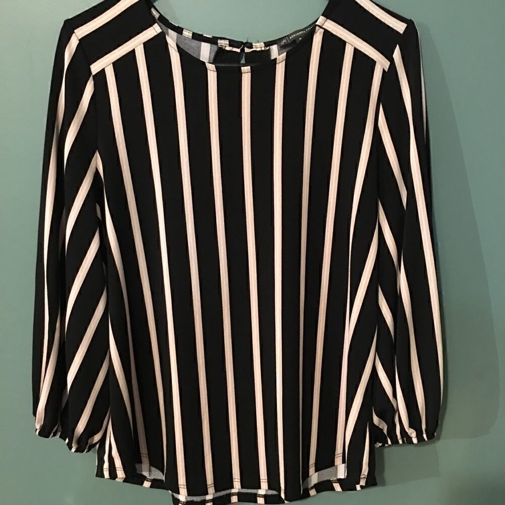 Adrianna Papell Black & pink rayon top - Picture 3 of 8